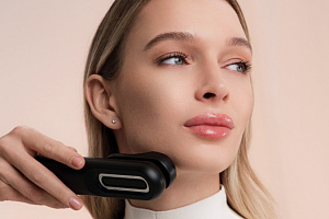 Синергия сочетанных методик классического массажа лица и микротоковой и ЕМС терапии прибором для лифтинга Mytreх